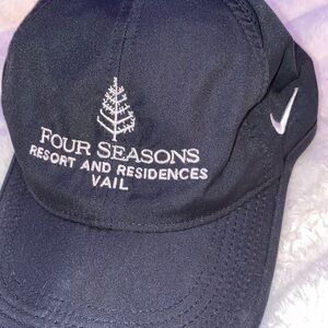 Nike Dri-Fit Featherlight Black Four Seasons Resort and Residences Vail Hat Cap